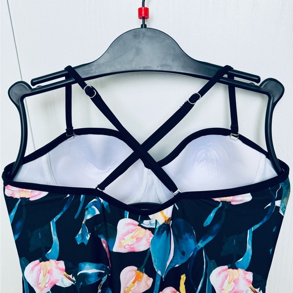 ‼️Final price Lilly printed push up & corset onepiece swimsuit removable straps - Picture 14 of 17